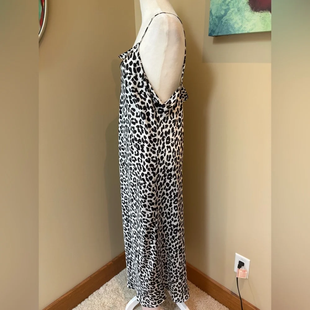 Silky Leopard Print Dress 🐆 Nightgown Chemise Strappy Black & White XL - Picture 5 of 8